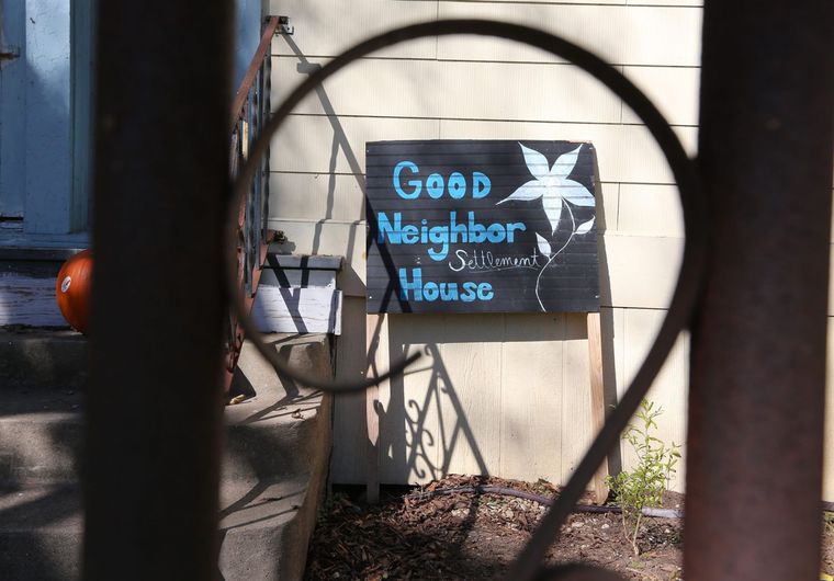 "Good Neighbor Settlement House" sign from the Waco Trib article.